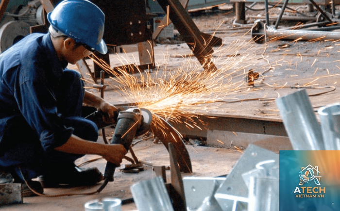 cách an toàn lao động trong xưởng cơ khí - Hình 2
