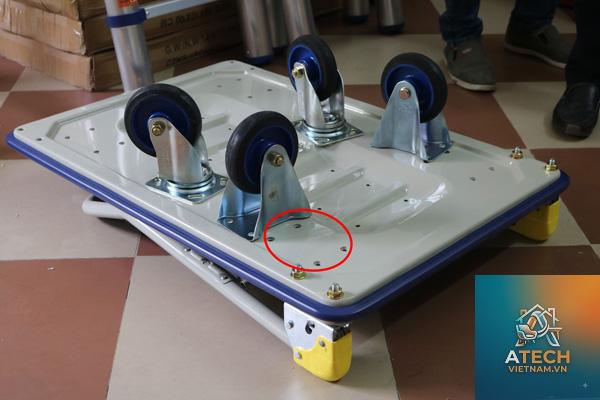 cách lắp bánh xe đẩy - Hình 2