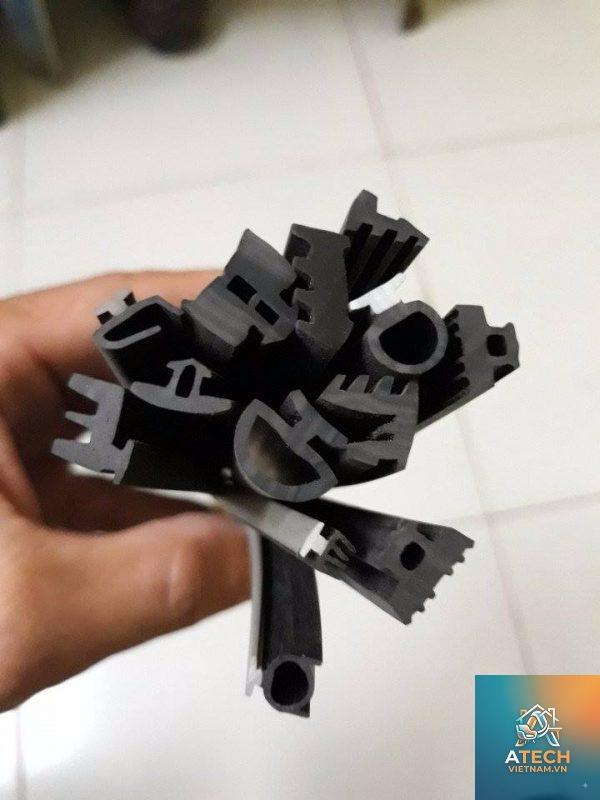 cách lắp nẹp cao su cho nhôm - Hình 4