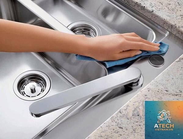 cách tẩy rỉ sét trên inox