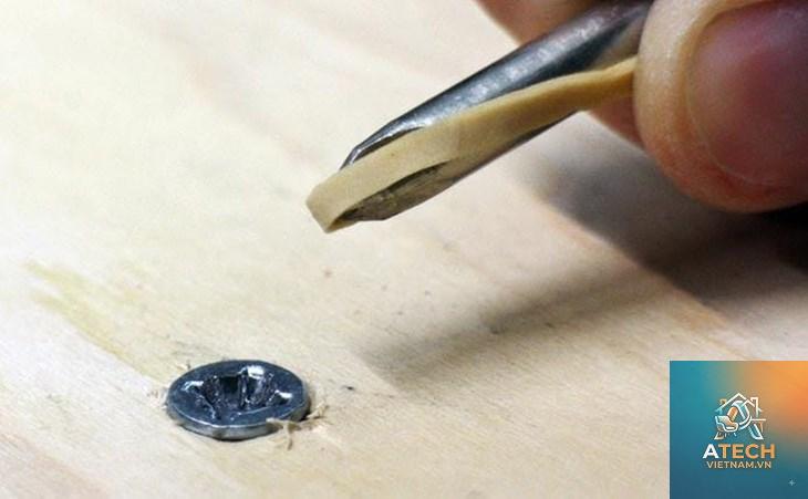 cách tháo ốc vít khi bị toét đầu - Hình 2
