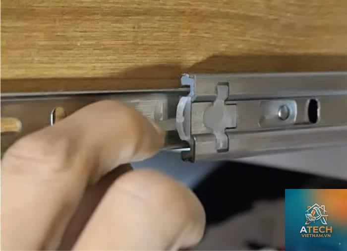 cách thay ray trượt - Hình 2